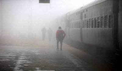 Fog blinds north India, flights, trains delayed in Delhi, vehicles collide in UP