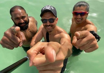Hrithik Roshan's pool selfie is breaking the internet