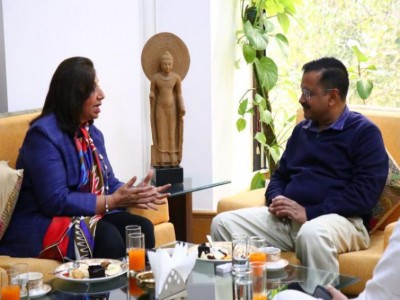 Business tycoon Kiran Mazumdar Shaw calls on Delhi CM, appreciates Delhi's Mohalla Clinics