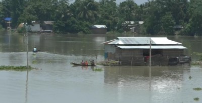After COVID-19 lockdown, now flood hits Assam farmers, others to live on roads