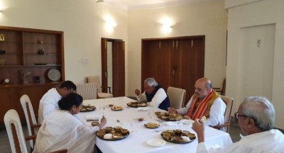 Amit Shah, Mamata Banerjee dine together with host Naveen Patnaik after EZC meeting