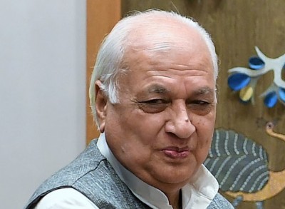 Kerala Governor signs controversial Police Act amendment ordinance, Oppn slams LDF govt.