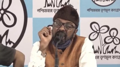 AIMIM's Bengal leader Anwar Pasha, others join Trinamool Congress ahead of 2021 polls