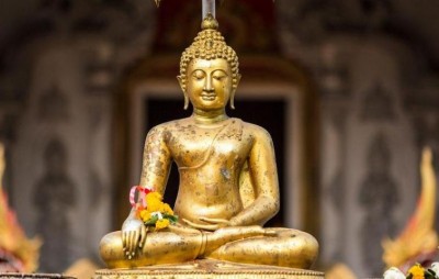 Buddhists maintain social distancing, observe Buddha Poornima virtually in India