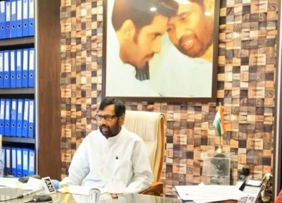 Union Minister and LJP founder Ram Vilas Paswan passes away at 74