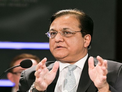 ED attaches Yes Bank founder Rana Kapoor's properties worth Rs 1,400 cr