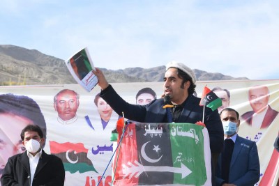 Bilawal Bhutto Zardari slams Imran Khan govt, says ready to sacrifice Sindh govt