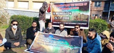 Kashmiri leader Mir Junaid organises sit-in protest against Pakistan in memory of Mumbai terror attack