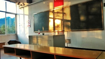 Delhi Govt prohibits private schools from charging any extra other than tuition fees