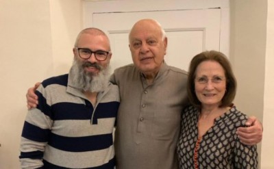 I am ready to share tips on surviving quarantine: Omar Abdullah tweets on lighter note after release