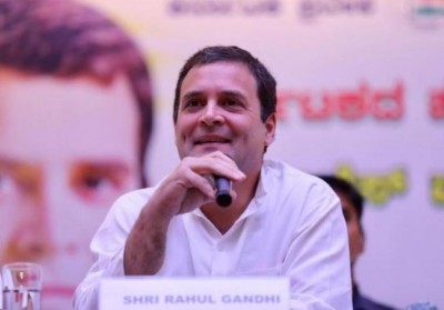 Rahul Gandhi takes dig at BJP over rise in price of LPG cylinders