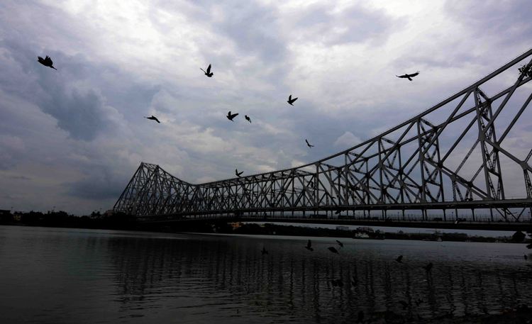 Dark clouds over West Bengal capital Kolkata ahead of Cyclone Amphan