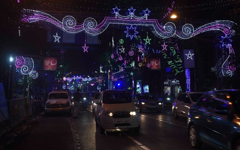 Mamata Banerjee inaugurates Christmas fair in Kolkata