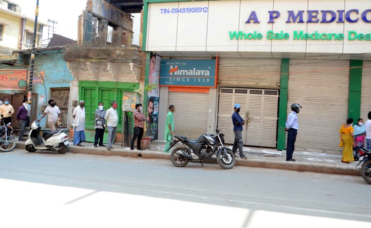 India under lockdown to combat Covid-19: Day Three