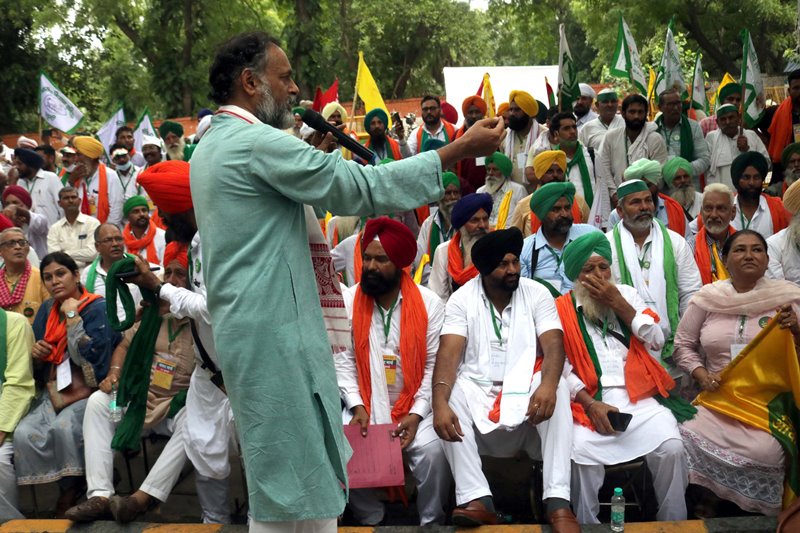 Farmers protest at Jantar Mantar