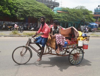 India reports 41,806 new COVID-19 cases in 24 hours