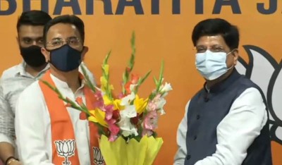 Party should introspect: Congress leaders on desertion