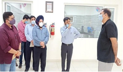 Jammu and Kashmir: Principal Secy I&C reviews functioning of testing centre at IE Digiana