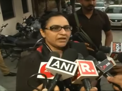 In solidarity with Sidhu, Punjab cabinet minister Razia Sultana resigns