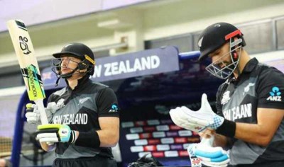 Australia win toss,  decide to field first in T20 World Cup final