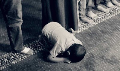Jammu and Kashmir: Devotees observe Urs of Sufi Hazrat Ahmad Parry Sahab in Srinagar