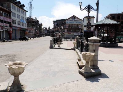 Jammu and Kashmir: Corona curfew extended till May 6 in 4 districts