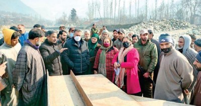 Jammu and Kashmir: Chairperson DDC Gbl inspects progress of under construction bridges
