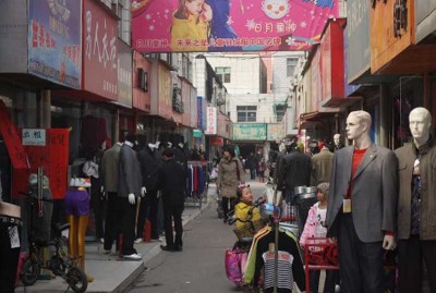 COVID-19: China's small businesses still struggling to recover