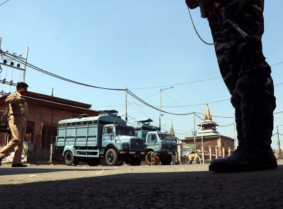 Jammu and Kashmir: Friday prayers disallowed in Jamia Masjid, Hazratbal