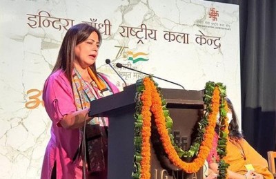 Meenakashi Lekhi to visit Colombia and New York