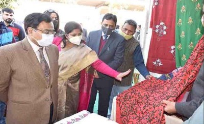 MoUs with online shopping sites to give wider audience to crafts of Jammu and Kashmir
