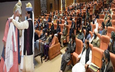 Jammu and Kashmir: Lt Governor Manoj Sinha interacts with 150 member delegation of Gujjar-Bakerwal Community