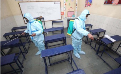 Jammu and Kashmir: Govt likely to authorise DCs on continuing schools