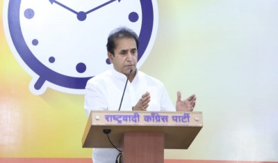 Cop offered iPhone 12 Pro as bribe to leak report on Anil Dehmukh: CBI