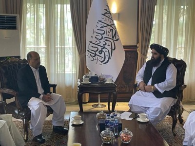Pakistan makes first formal contact with Afghanistan's Taliban govt