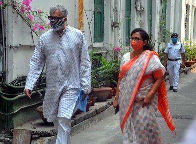 TMC MP Derek O'Brien, West Bengal Minister Chandrima Bhattacharya visit EC office in Kolkata