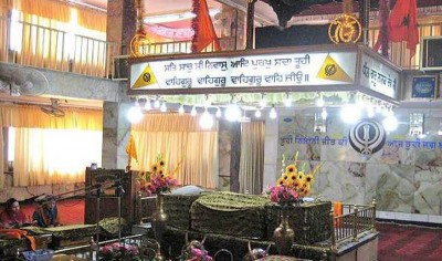 Armed men enter Kabul gurdwara again, intimidate Afghan Sikh community members