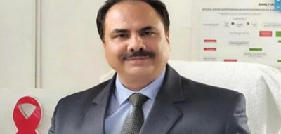 Jammu and Kashmir: Director Health pays visit to family of deceased COVID warrior