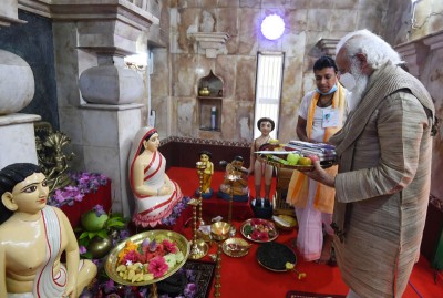 PM in Bangladesh: Narendra Modi visits Orakandi Thakurbari, meets members of Matua community