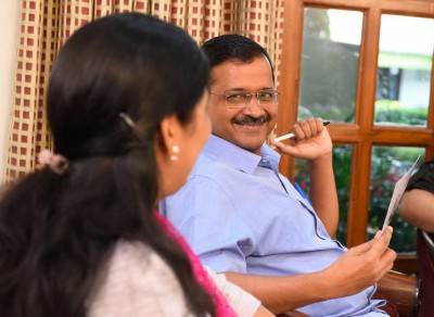 Delhi CM Arvind Kejriwal's wife tests positive for COVID-19