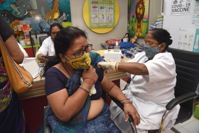 Mah becomes first state to cross 8L Covid jabs