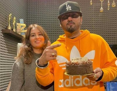 Domestic violence case filed against Yo Yo Honey Singh by wife, court sends notice to rapper