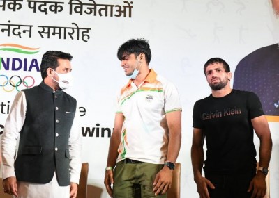 Neeraj Chopra, among other medalists return home, greeted by crowd with honour