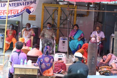 Ghaziabad: Khalsa Help Internationl provides free oxygen to people