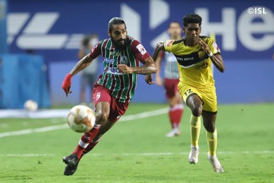 ISL: ATKMB avoid shock defeat against 10-man Hyderabad