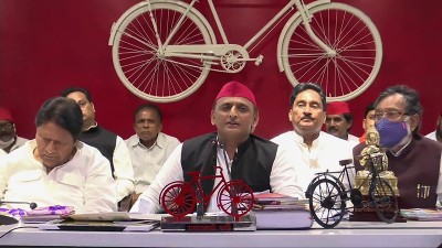 Akhilesh Yadav addresses press conference in Lucknow