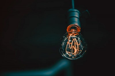 Pakistan industrialists oppose further rise in energy tariff