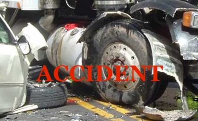 14 killed as mini bus collides with truck in Andhra Pradesh's Kurnool