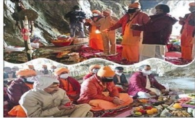 Amarnathji Yatra concludes as Mahant Deependra Giri performs 'Samapan Pooja'