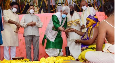 Lieutenant Governor unveils plaque of Sri Venkateswara Swamy Temple in Jammu